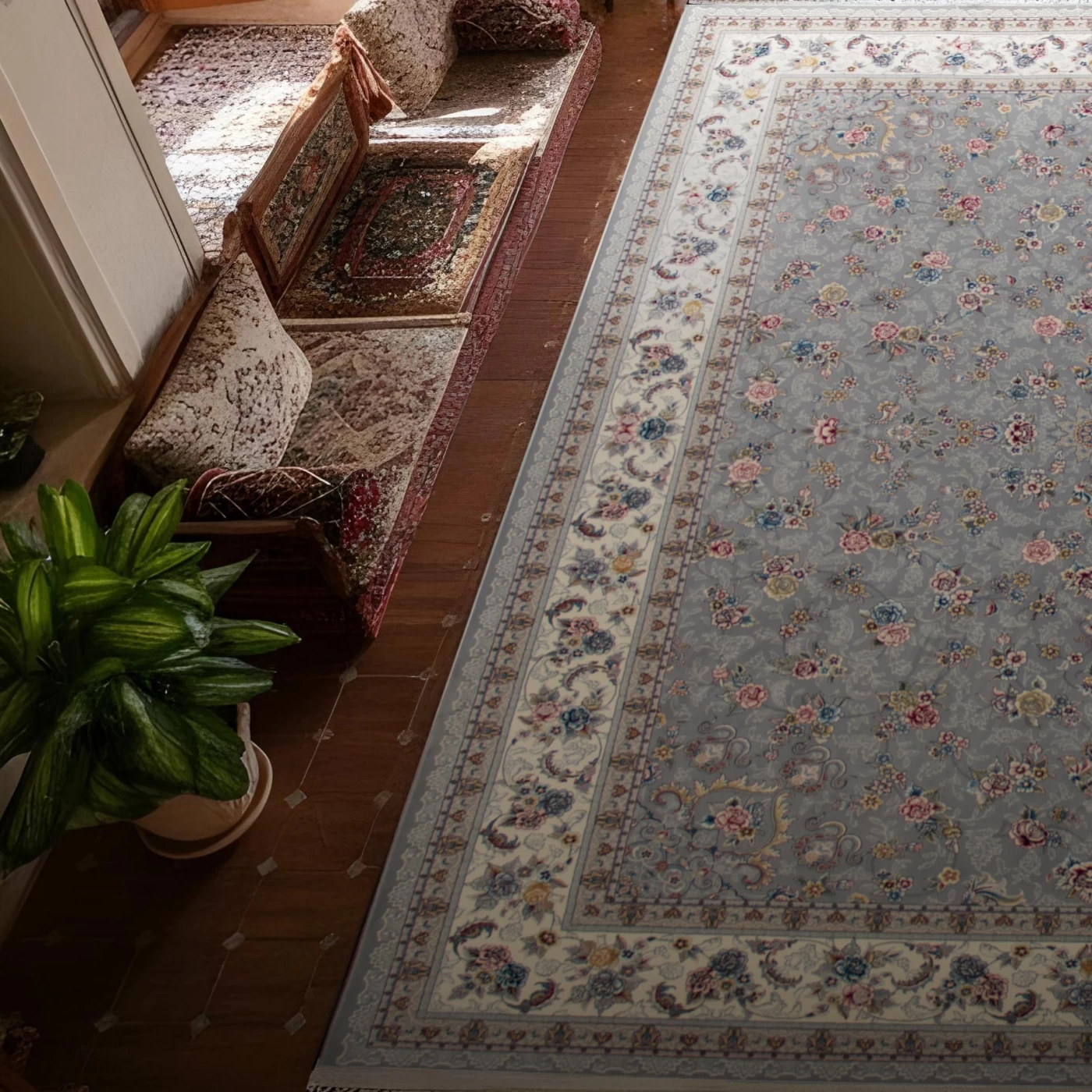 فرش ماشینی ۷۰۰ شانه تراکم ۲۵۵۰ طرح گیلدا نقره‌ای