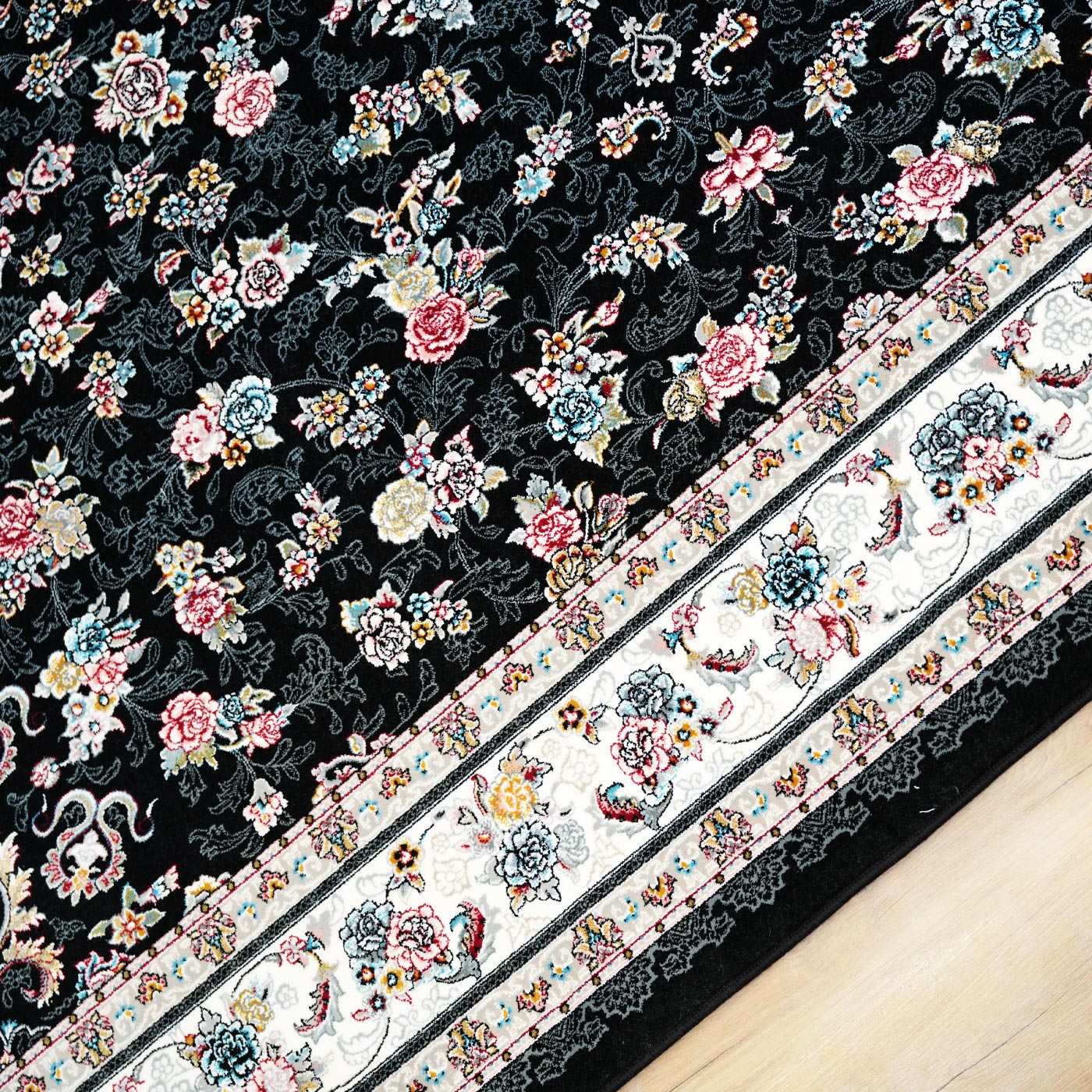 فرش ماشینی 700 شانه تراکم 2550 طرح گیلدا سرمه ای