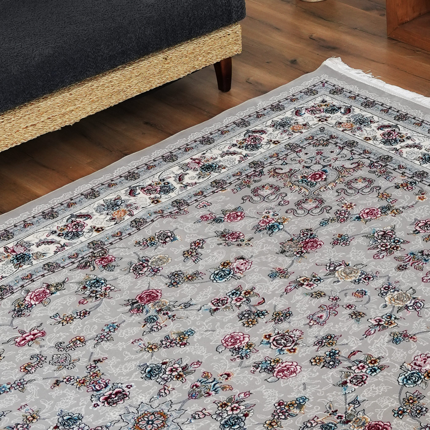 فرش ماشینی 700 شانه تراکم 2550 طرح گیلدا ترمه ای