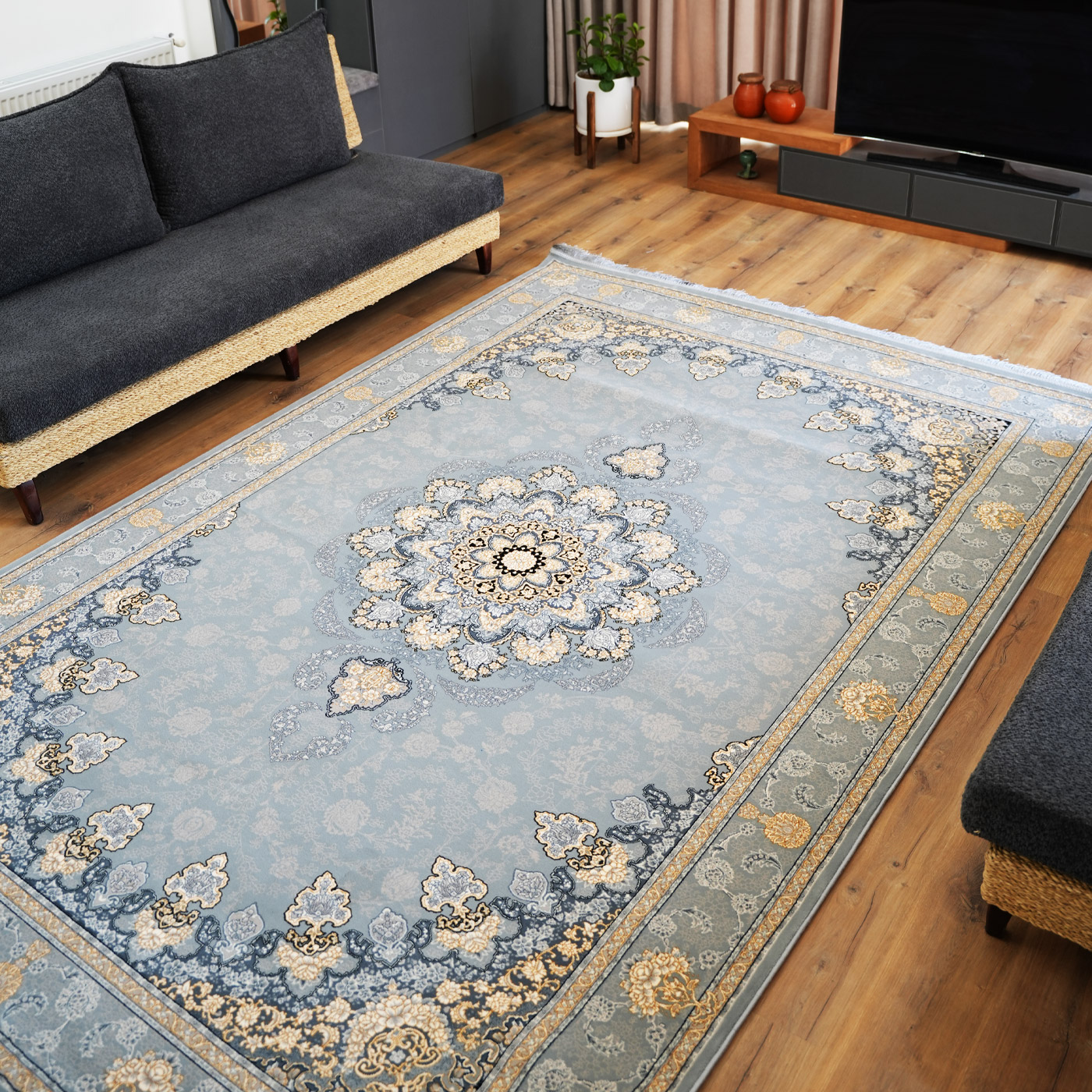 فرش ماشینی 700 شانه تراکم 2550 طرح گلرخ نقره ای