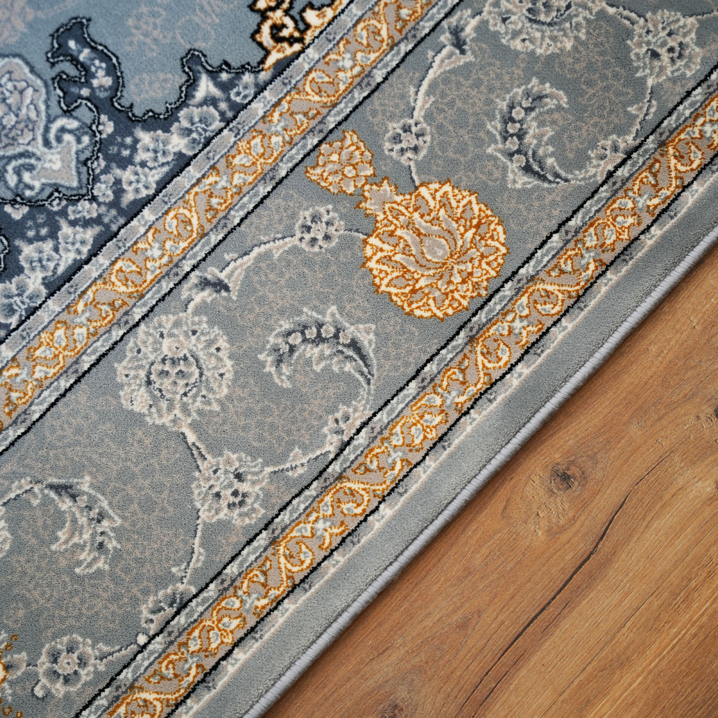 فرش ماشینی 700 شانه تراکم 2550 طرح گلرخ نقره ای