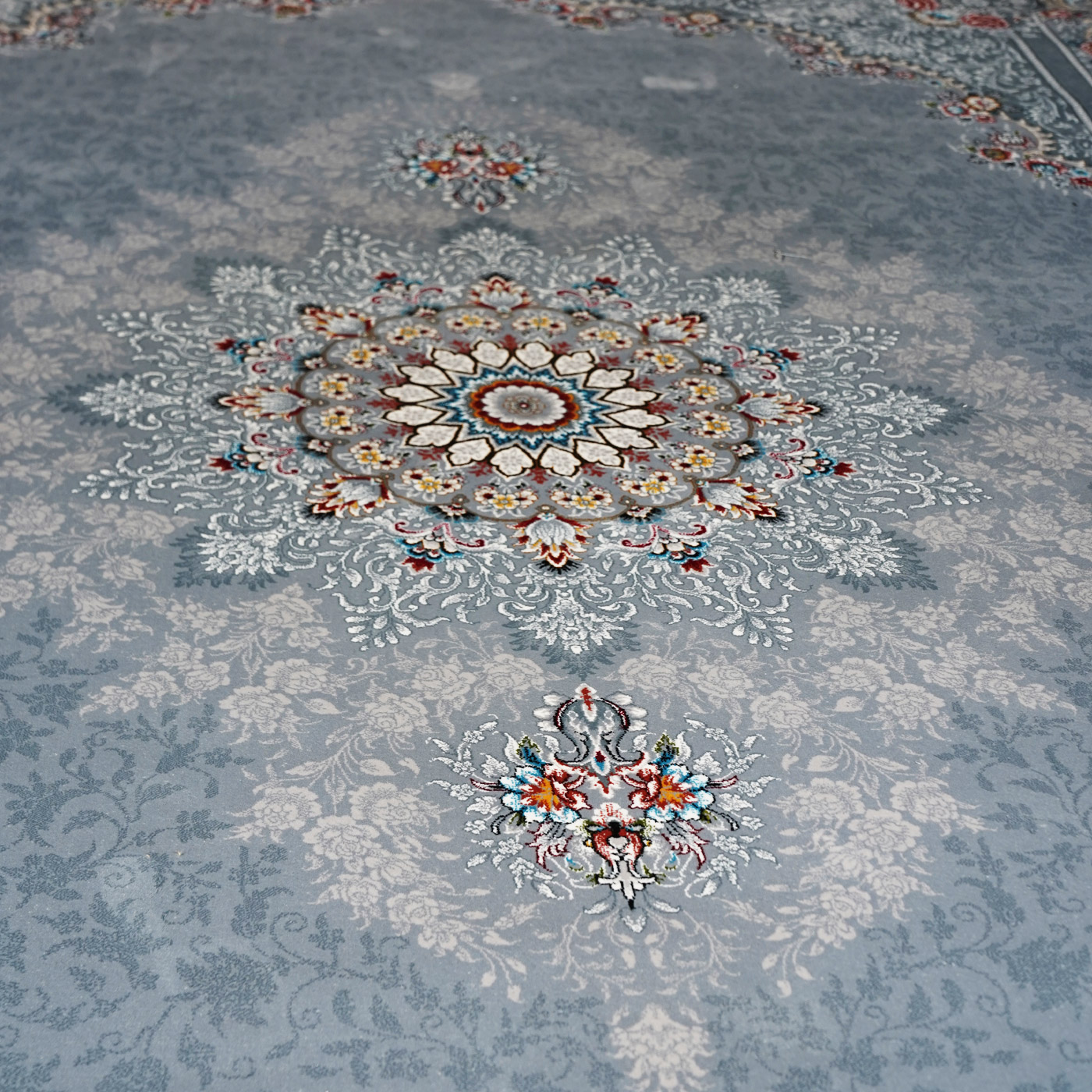 فرش ماشینی 700 شانه تراکم 2550 طرح کاریا دودی