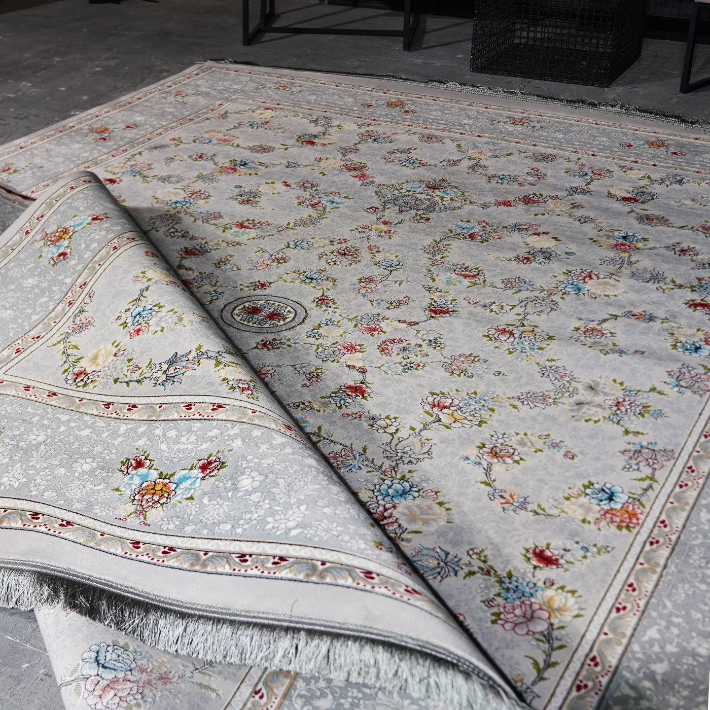 فرش ماشینی 700 شانه تراکم 2550 طرح لاویا سیلور