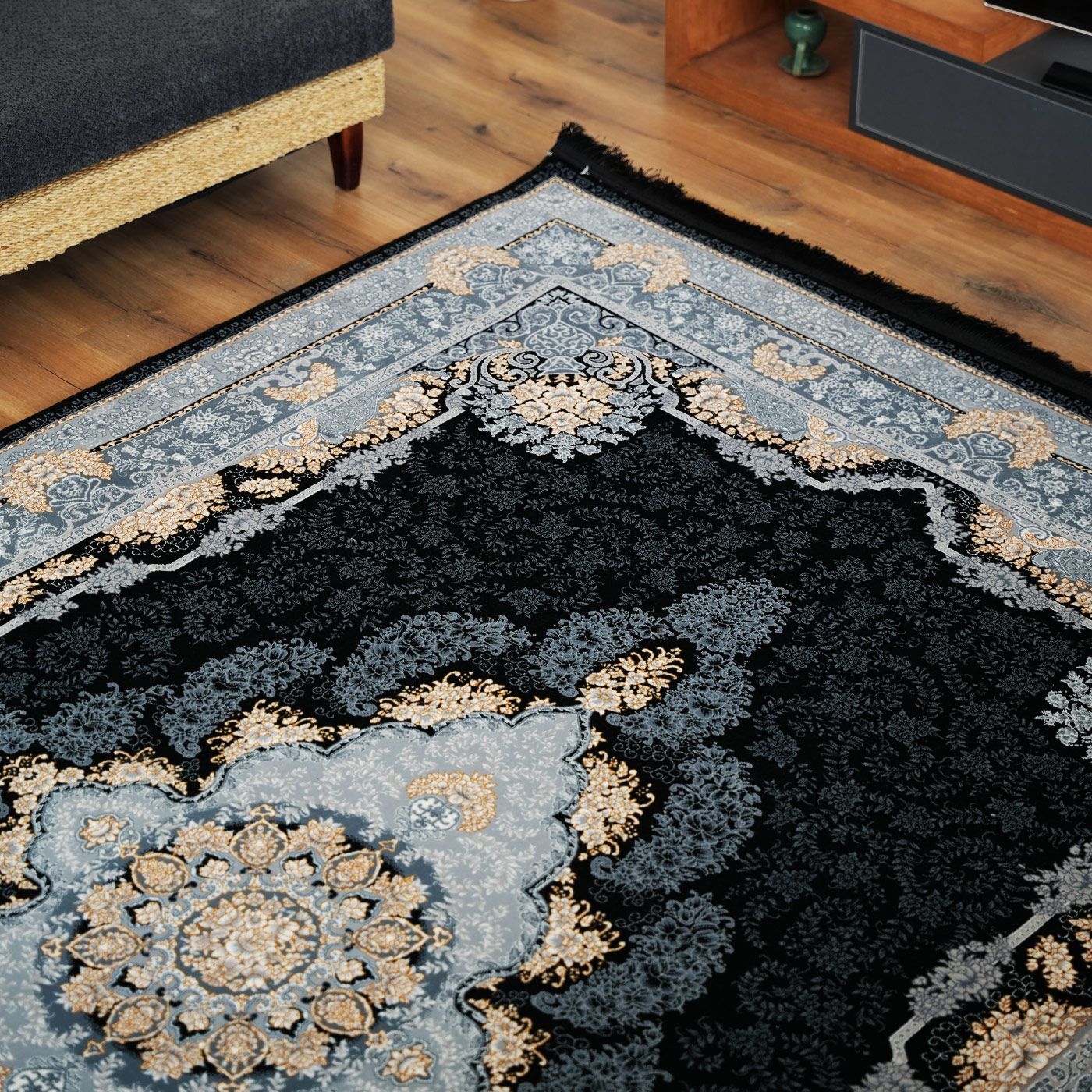 فرش ماشینی 700 شانه تراکم 2550 طرح نارنج سرمه ای