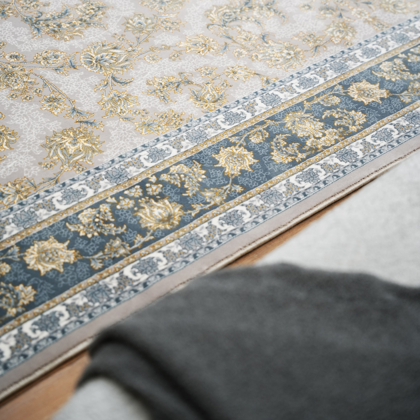 فرش ماشینی 700 شانه تراکم 2550 طرح نارنج ترمه ای