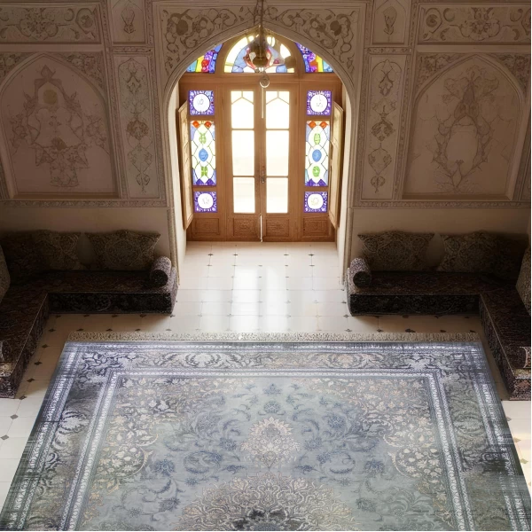 فرش ماشینی ۷۰۰ شانه تراکم ۲۵۵۰ طرح پالاس آبی سرمه ای