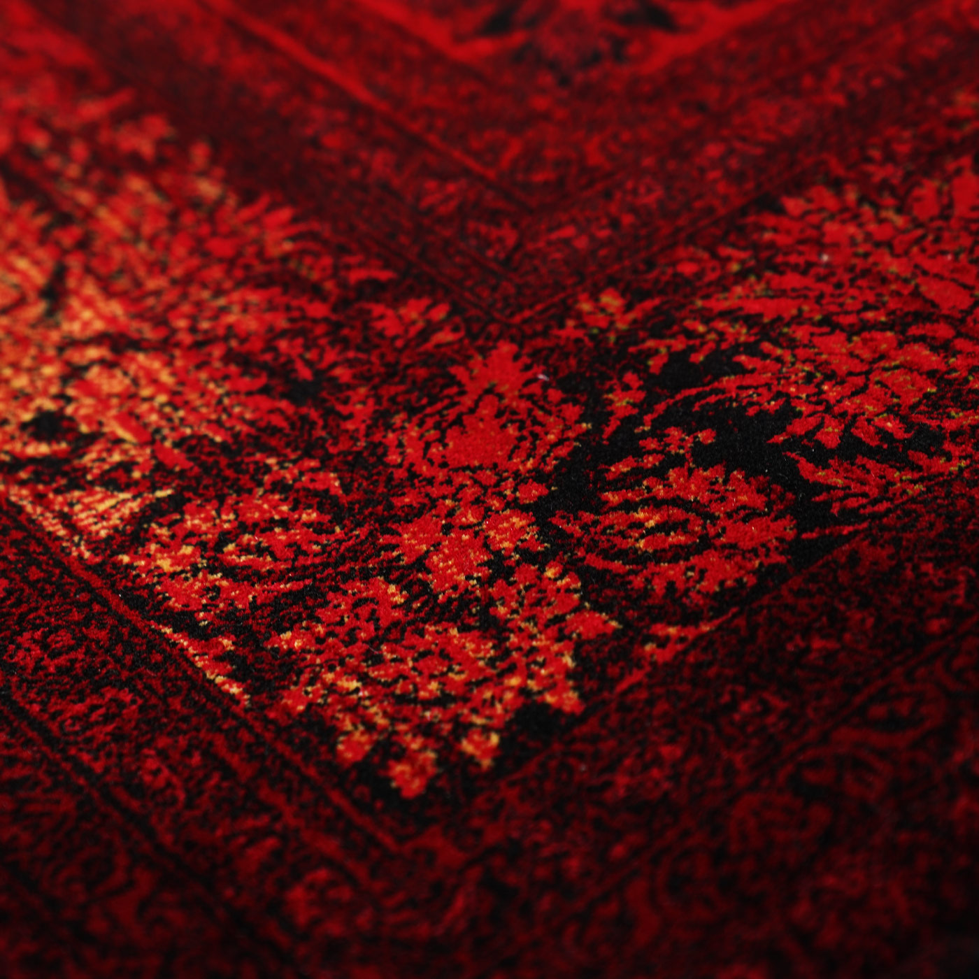 فرش ماشینی 700 شانه تراکم 2550 طرح رادان روناسی