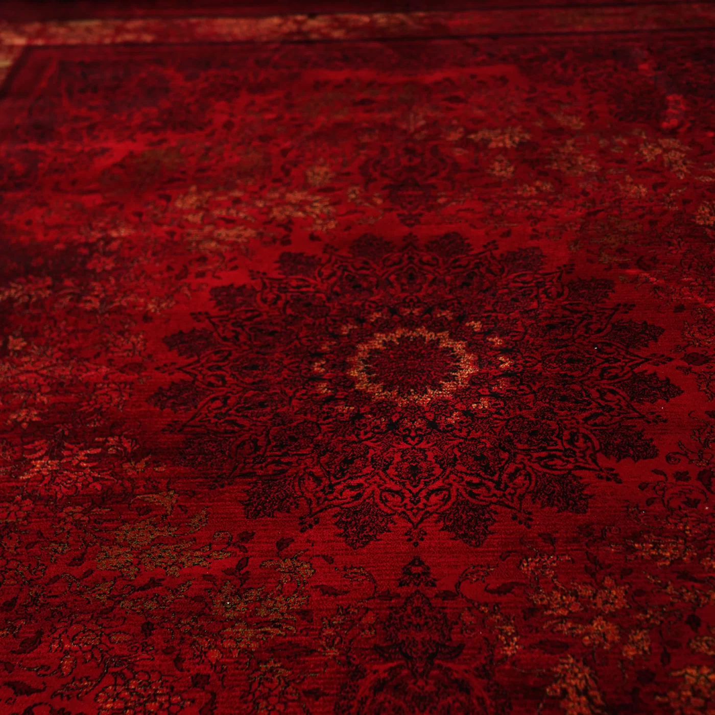 فرش ماشینی 700 شانه تراکم 2550 طرح رادان روناسی