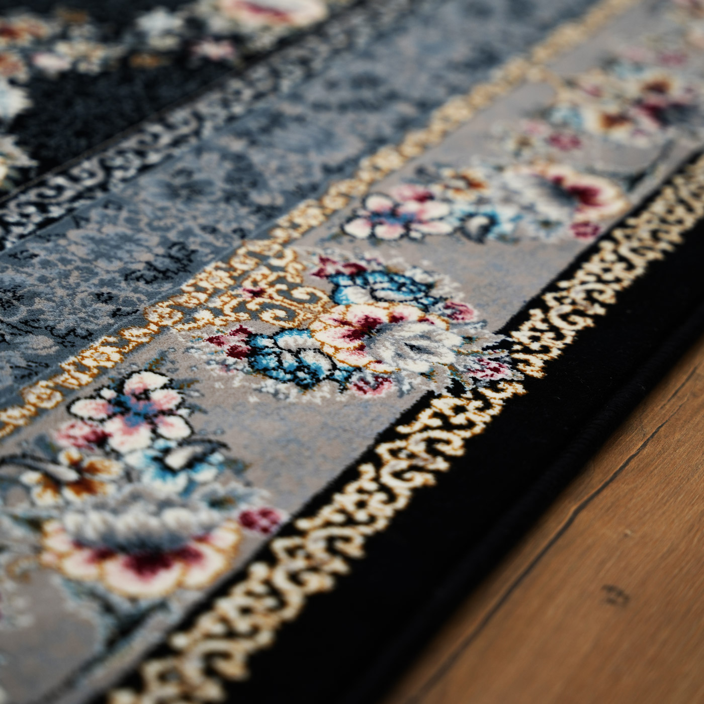 فرش ماشینی 700 شانه تراکم 2550 طرح ساحل سرمه ای