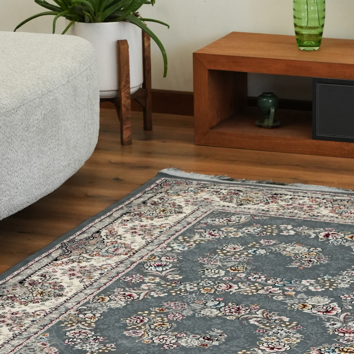 فرش ماشینی 700 شانه تراکم 2550 طرح شکوه دودی