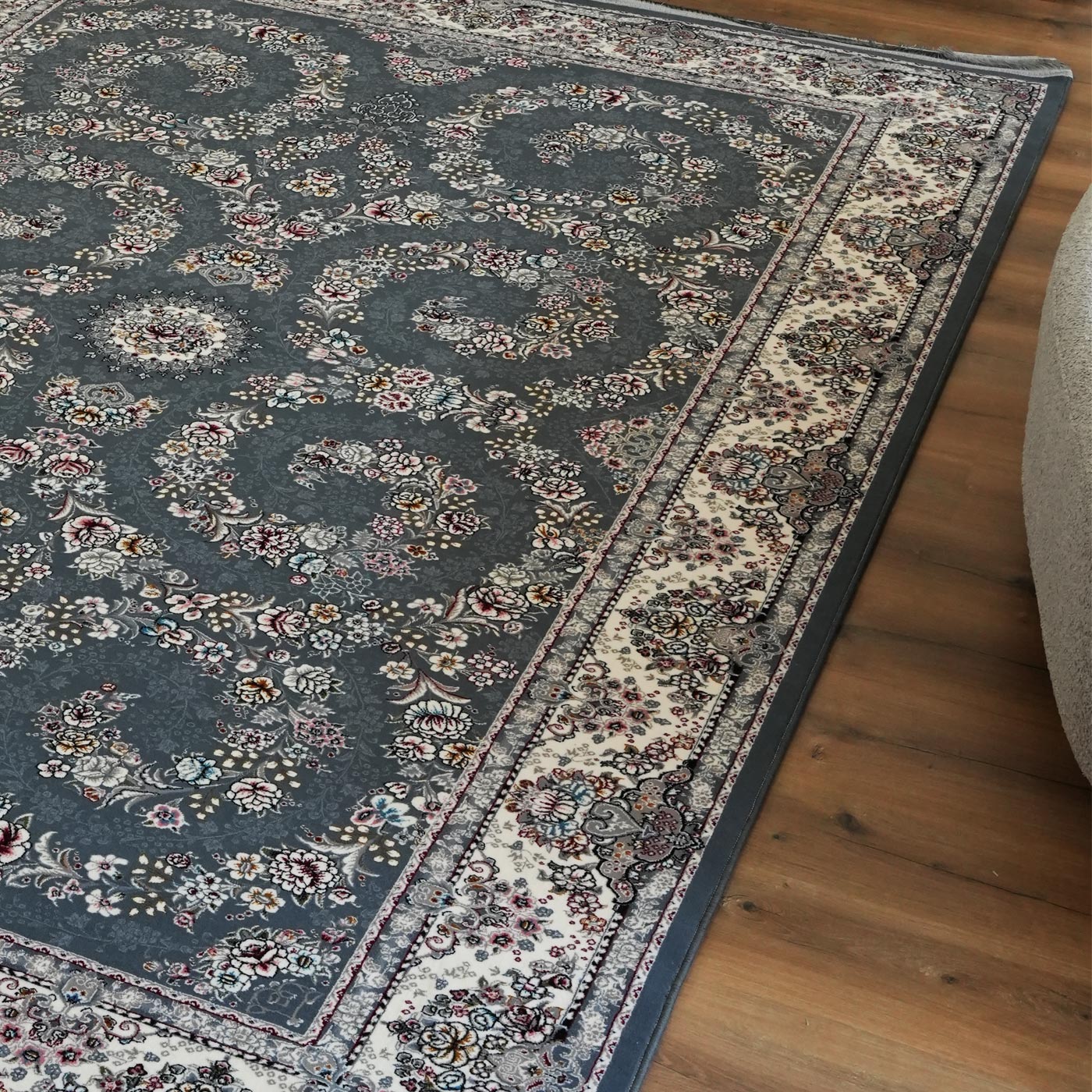 فرش ماشینی 700 شانه تراکم 2550 طرح شکوه دودی