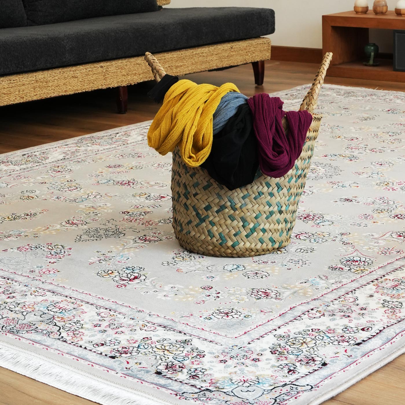 فرش ماشینی ۷۰۰ شانه تراکم ۲۵۵۰ طرح شکوه ترمه ای