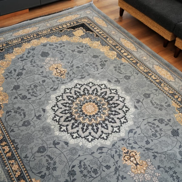 فرش ماشینی 700 شانه تراکم 2550 طرح آنیسا نقره ای