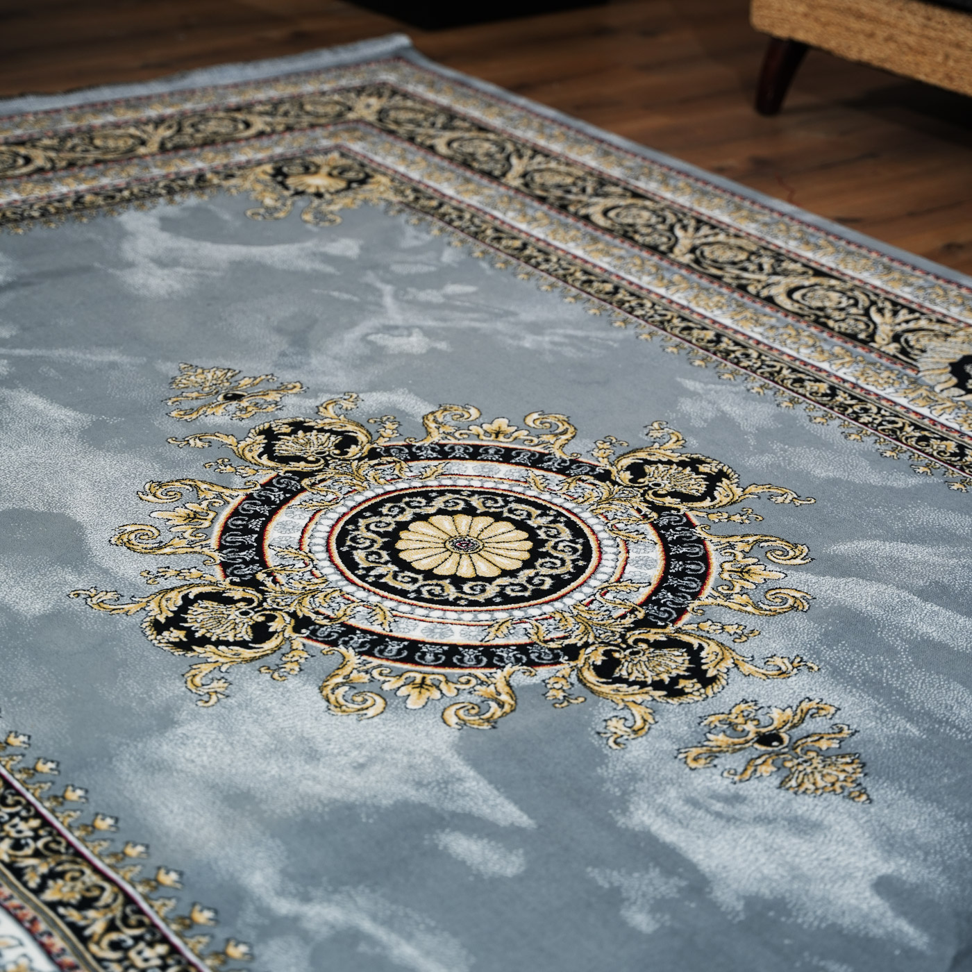 فرش ماشینی 700 شانه تراکم 2550 طرح جیوا دودی