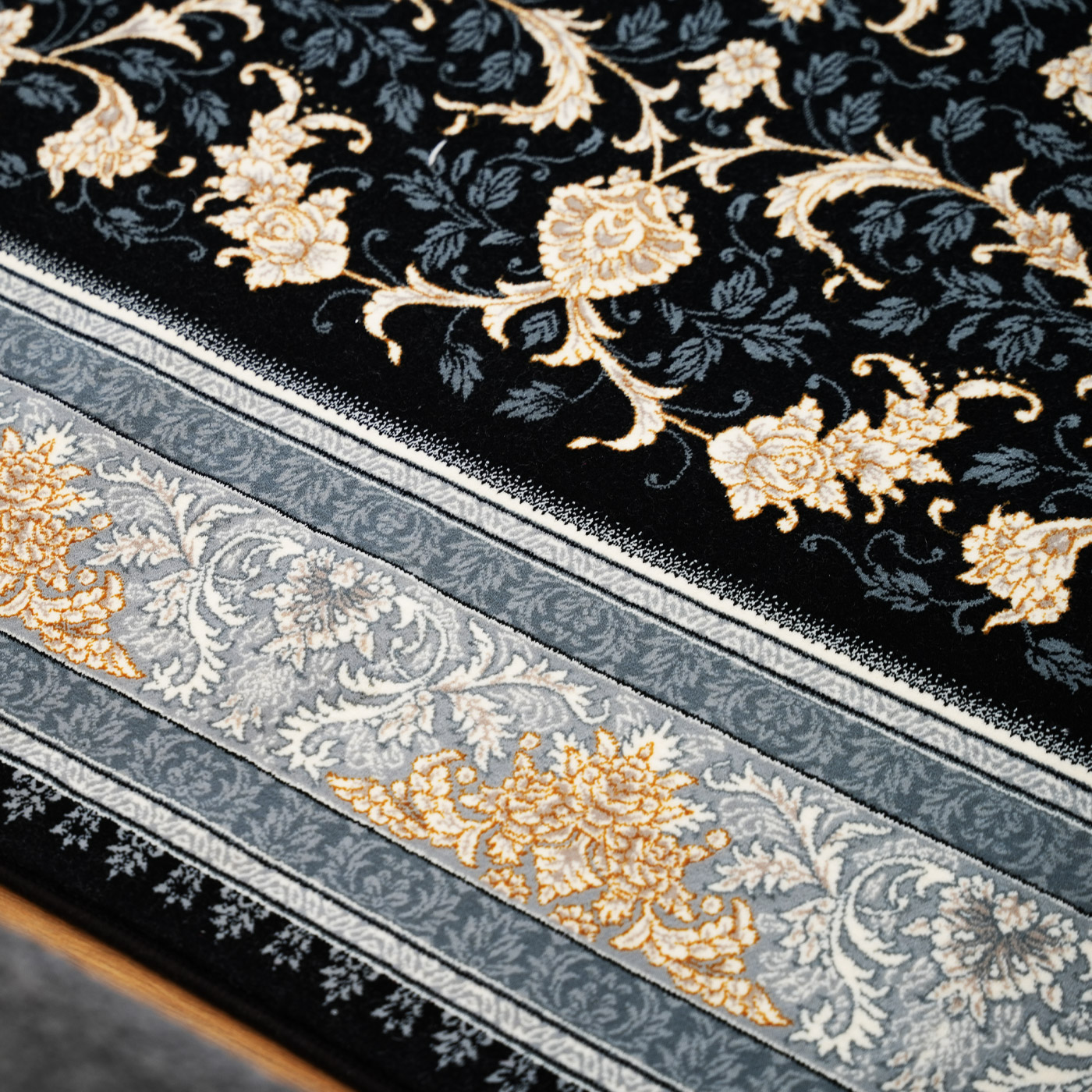  فرش ماشینی 700 شانه تراکم 2550 طرح نگار سرمه ای