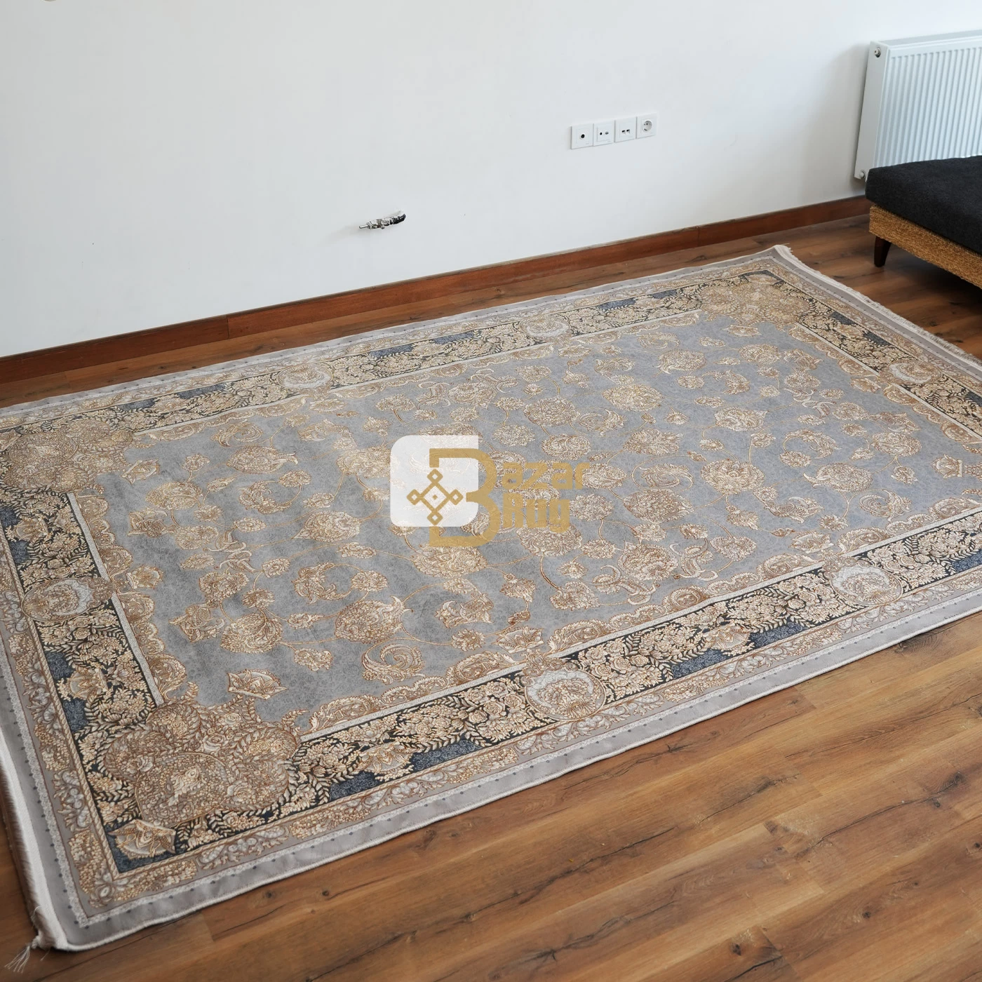 فرش ماشینی 700 شانه تراکم 2550 طرح همتا نقره ای