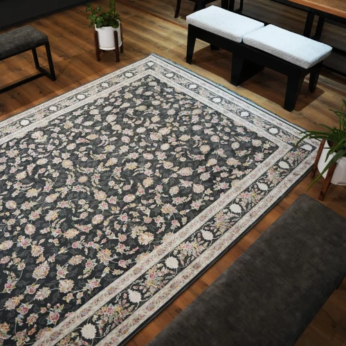 فرش ماشینی 1200 شانه تراکم 3600 گل برجسته طرح دلوین دودی