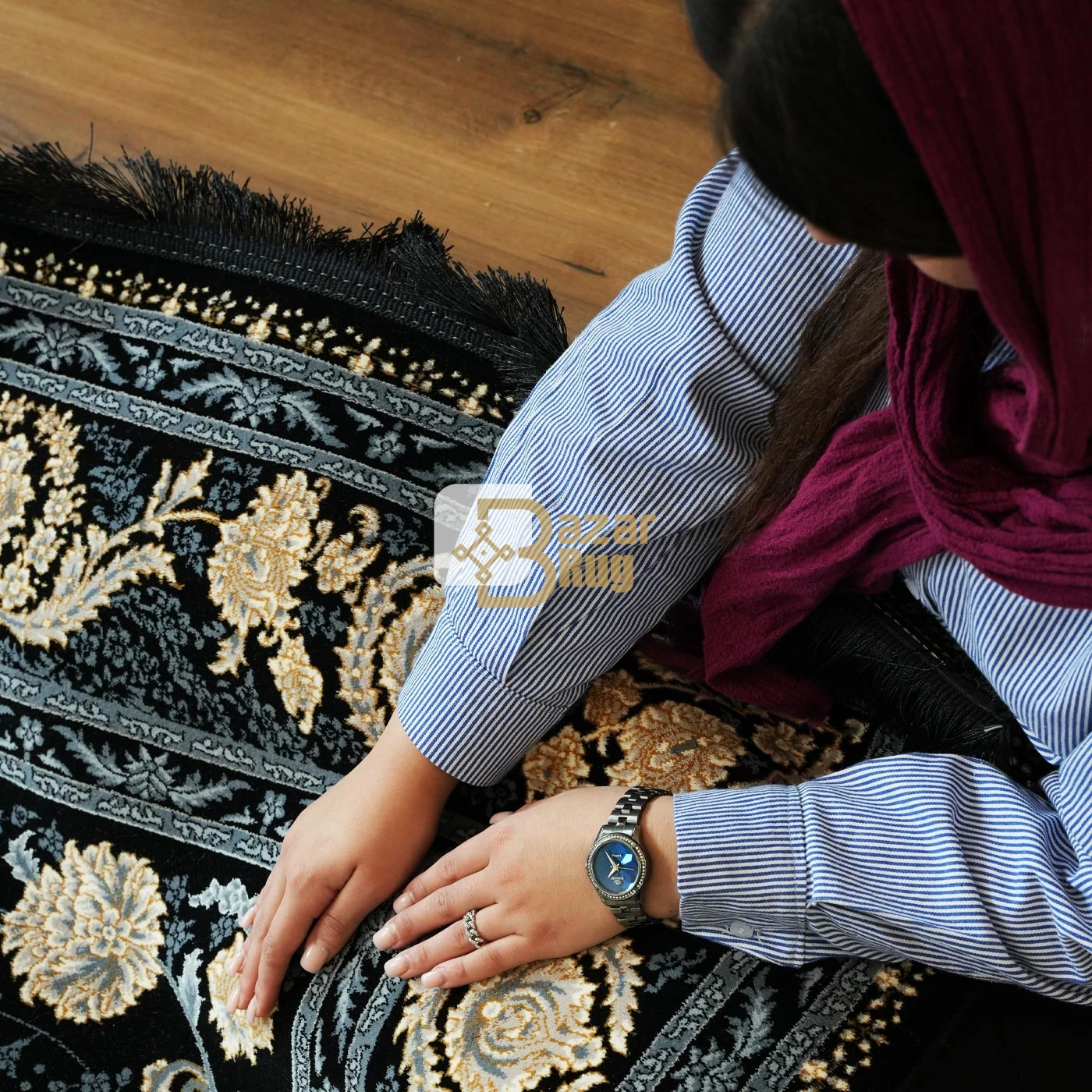 فرش ماشینی 700 شانه تراکم 2550 طرح هلیا