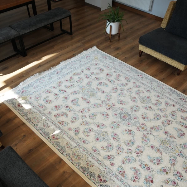 Machine-made carpet 1200 reeds 3600 density Avina design cream