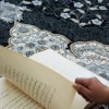 فرش ماشینی 700 شانه تراکم 2550 طرح سوگند سرمه ای