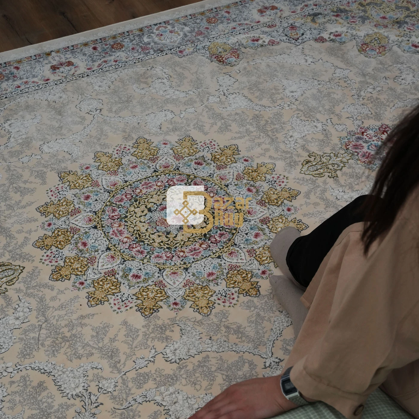 فرش ماشینی 1200 شانه تراکم 3600 طرح نگین کرم