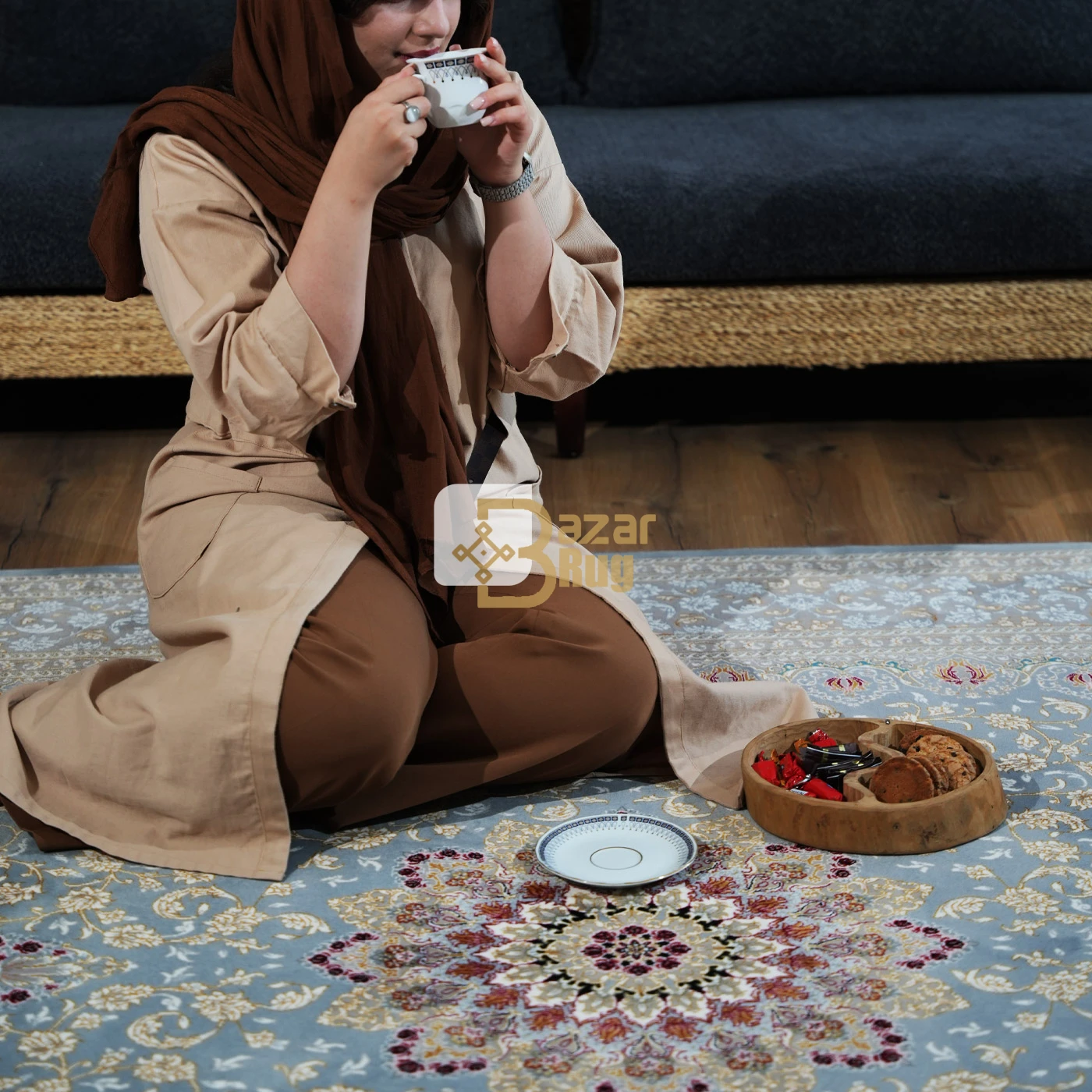 فرش ماشینی 700 شانه تراکم 2550 طرح آماندا نقره ای