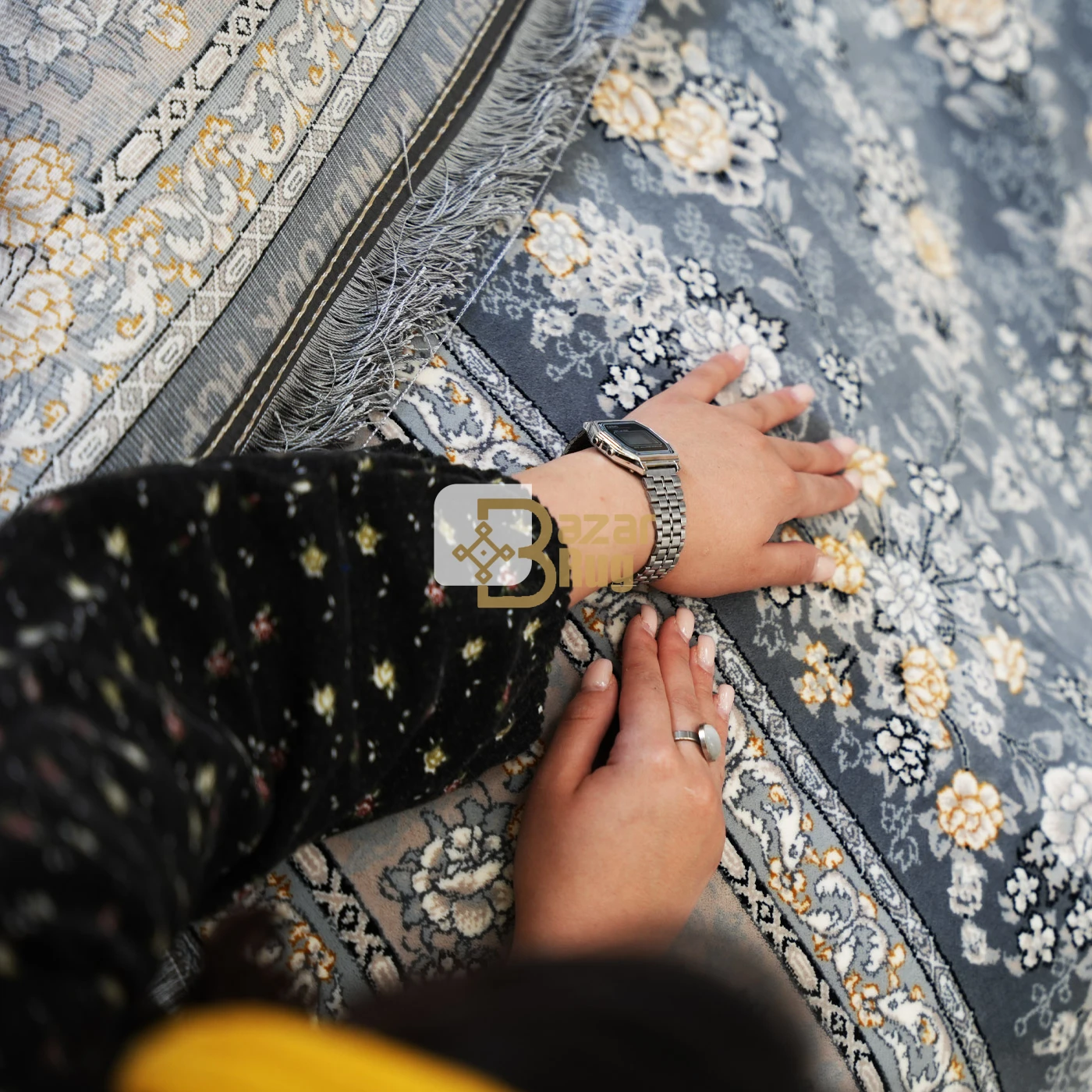 فرش ماشینی ۷۰۰ شانه تراکم ۲۵۵۰ طرح ژینوس دودی
