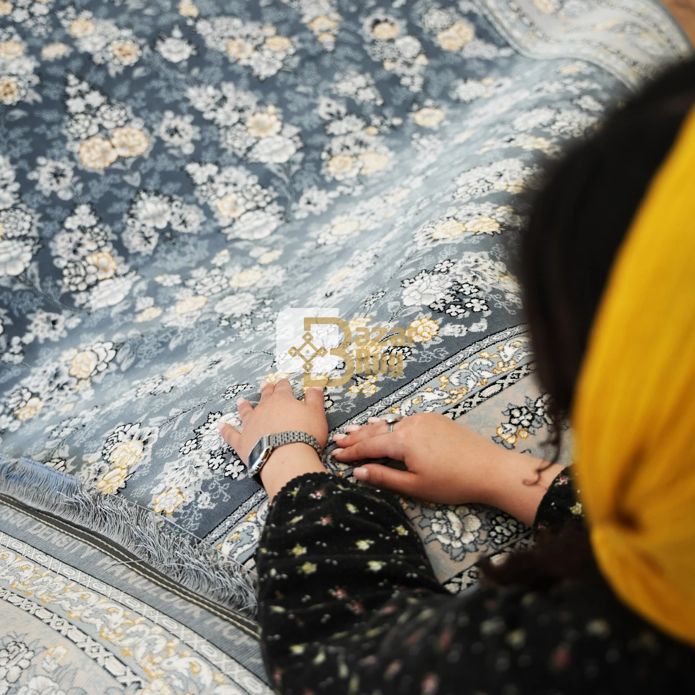 فرش ماشینی ۷۰۰ شانه تراکم ۲۵۵۰ طرح ژینوس دودی