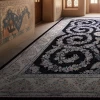 فرش ماشینی ۷۰۰ شانه تراکم ۲۵۵۰ طرح شکوه سرمه ای